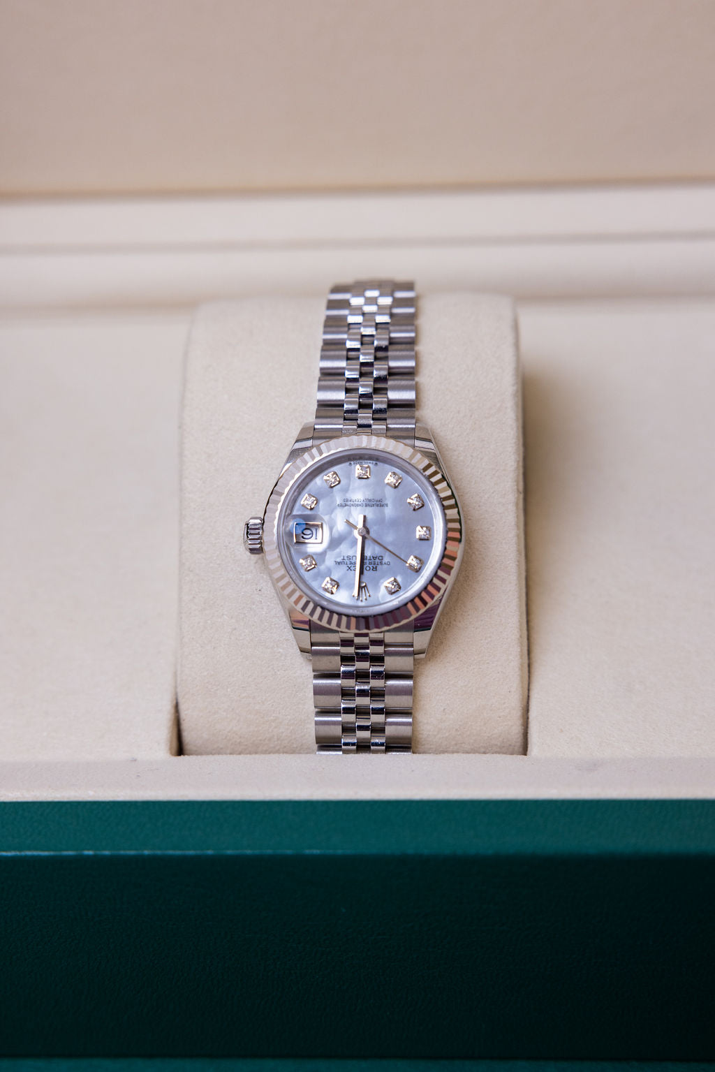 Rolex Lady-Datejust 28 279174 – Mother of Pearl Dial