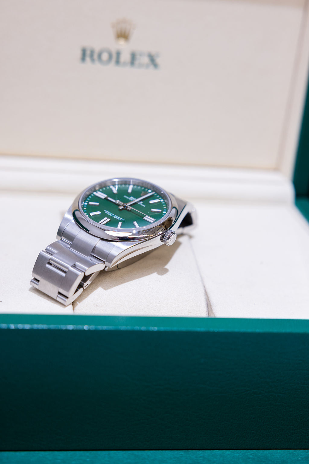 Rolex Oyster Perpetual 41 124300 – Green Dial