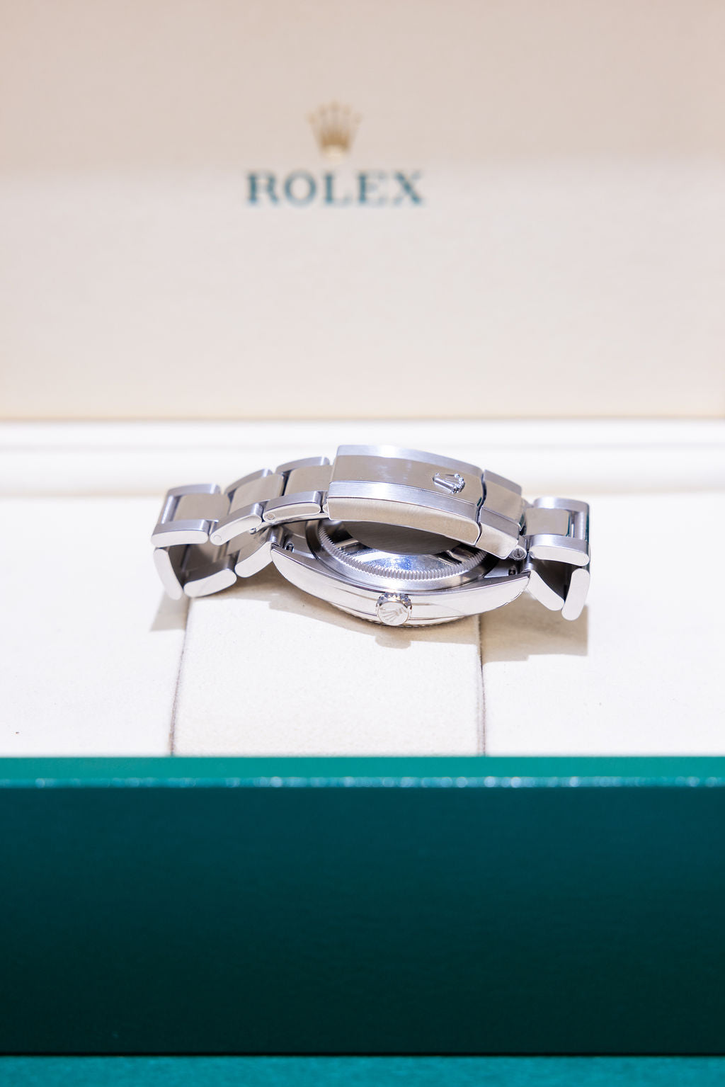 Rolex Datejust 36 126234 – Mother of Pearl Dial